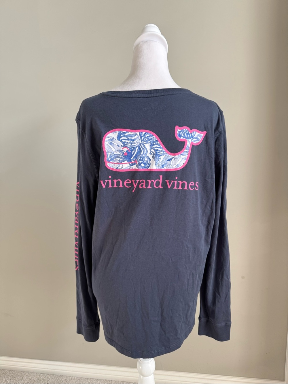 Vineyard Vines Charcoal Long Sleeve Tee with Pink & Blue Whale - Picture 4 of 8